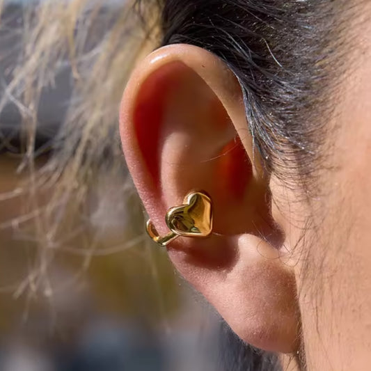 Double Heart Earcuff