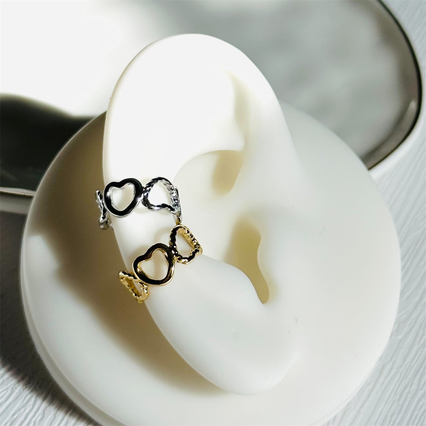 Heart Hollow Earcuff