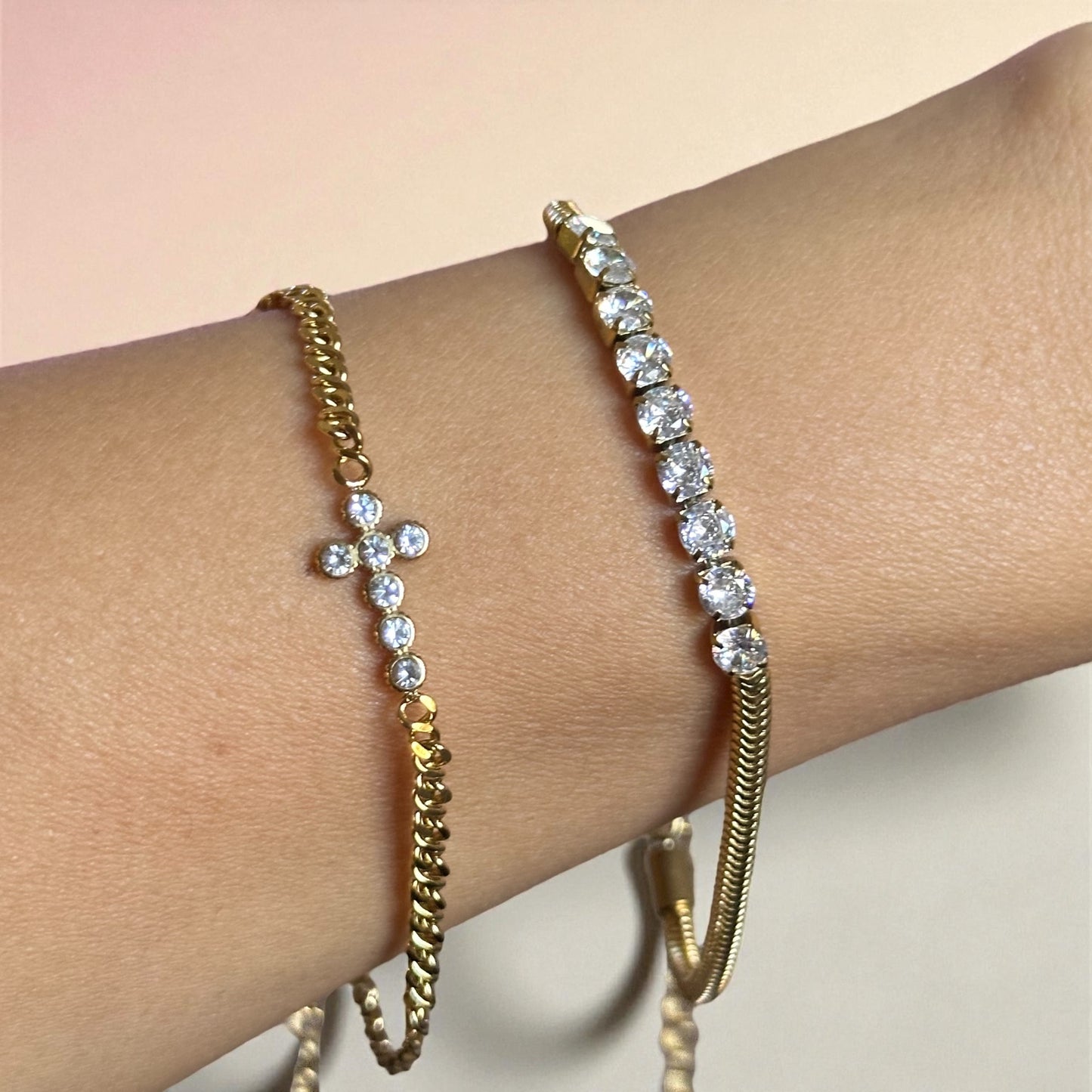 Dainty Cz Cross Bracelet
