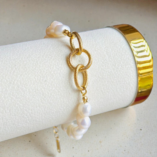 Pearl Interlaced Bracelet