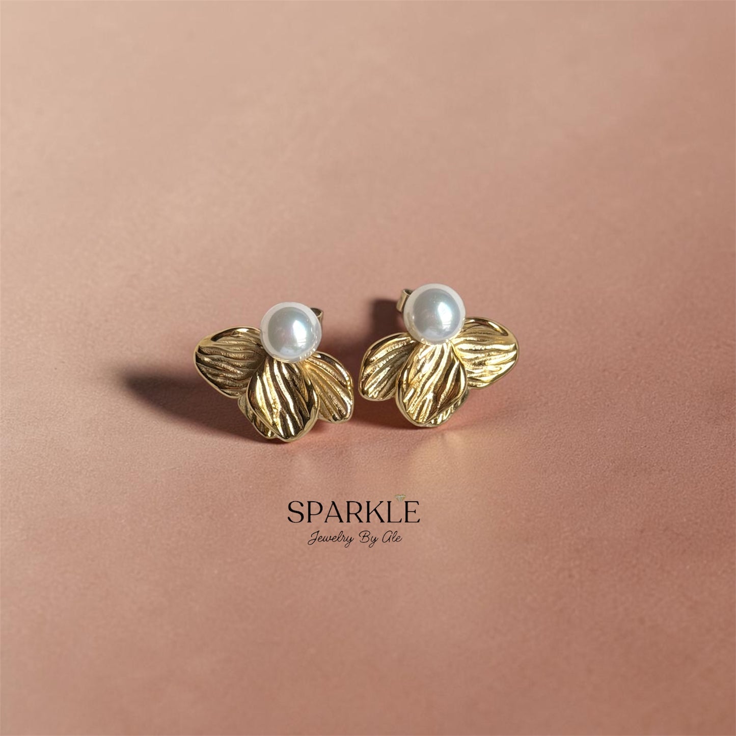 Petal Pearl Earrings