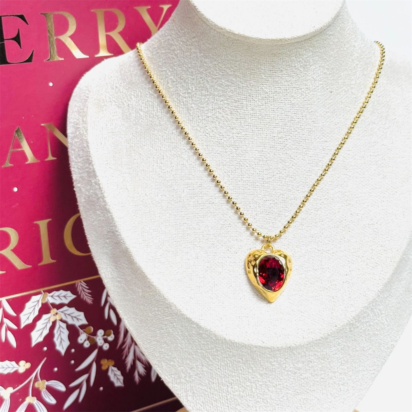 Merry Heart Necklace