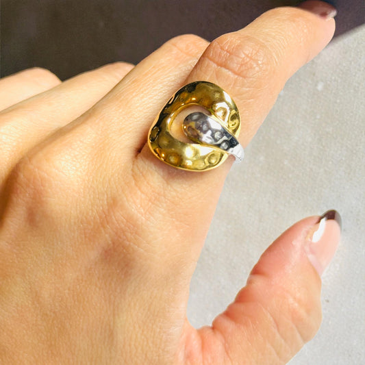 Texture Bicolor Ring