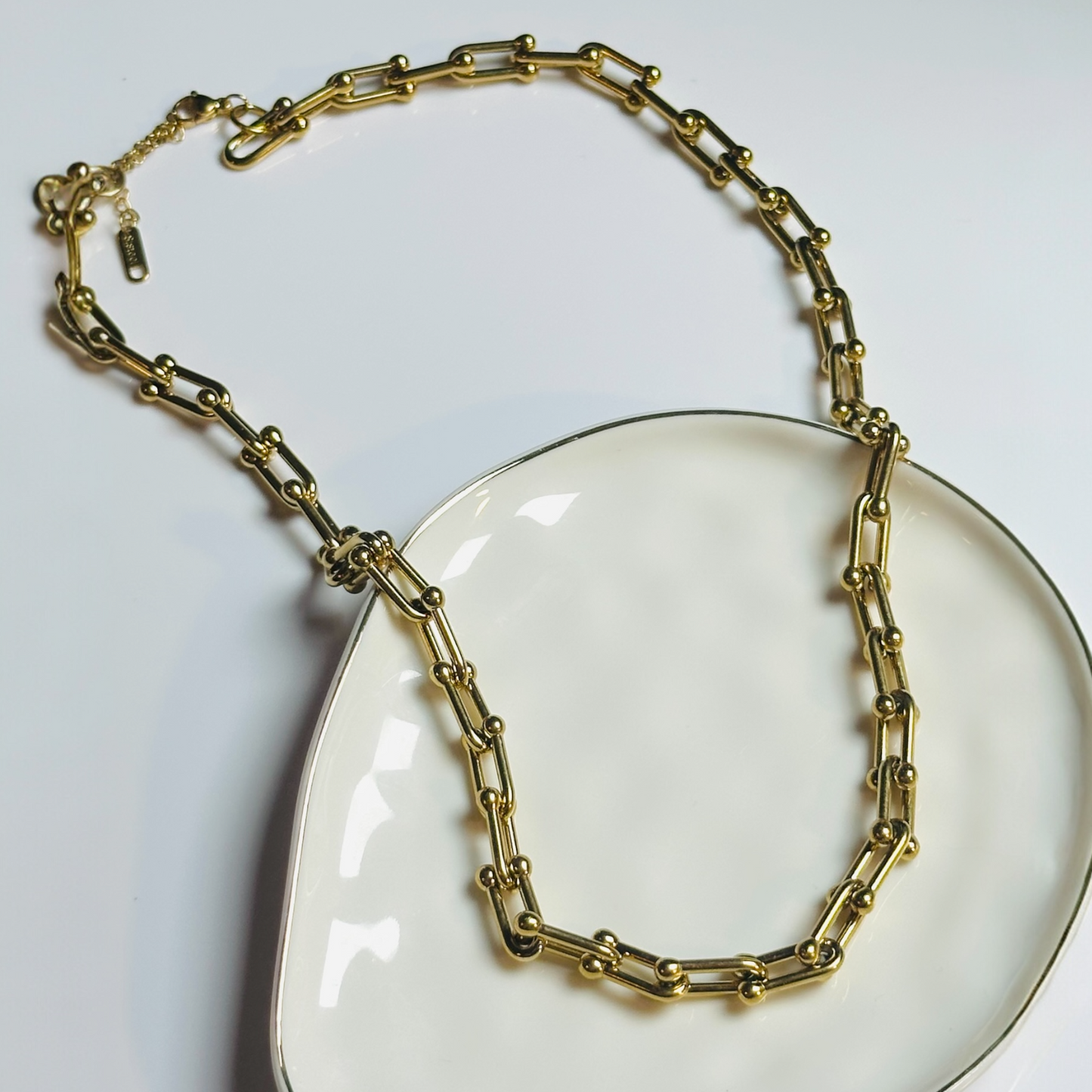 Horseshoe Link Necklace