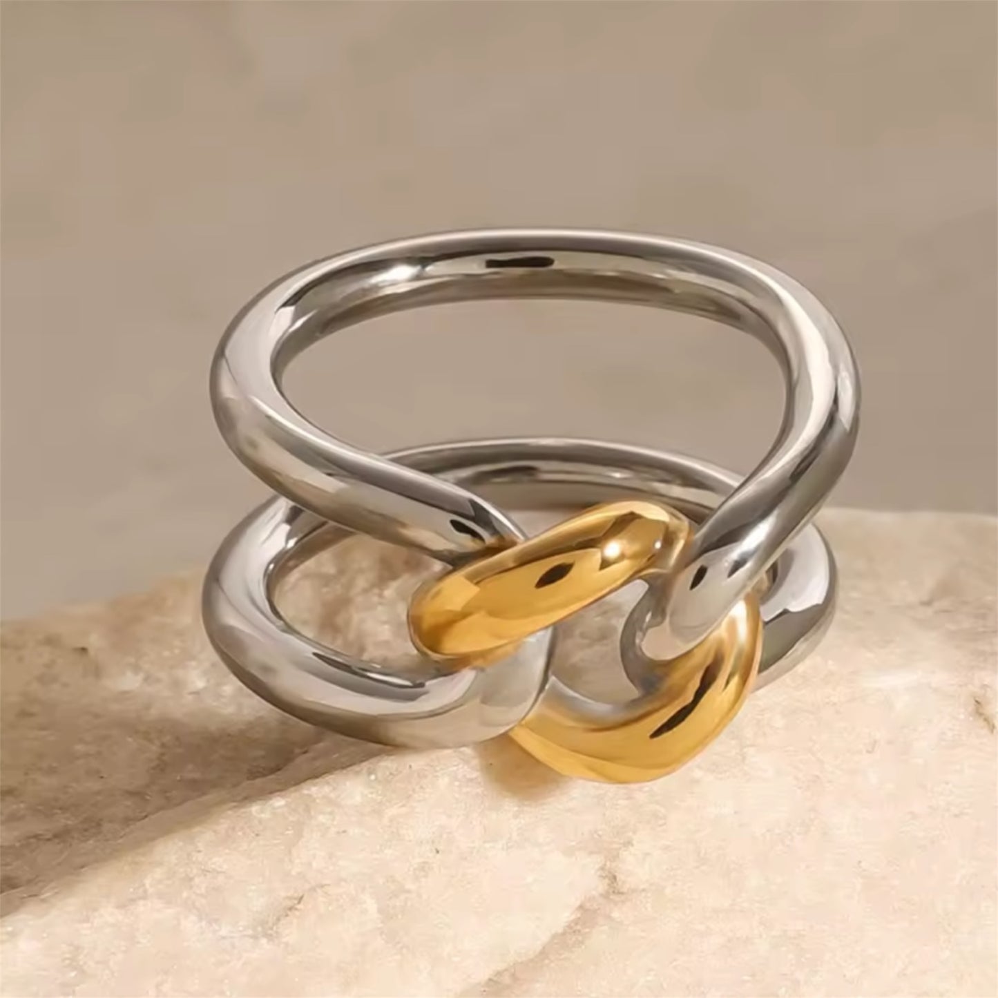 Knot Ring