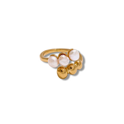 Pearl Embrace Ring