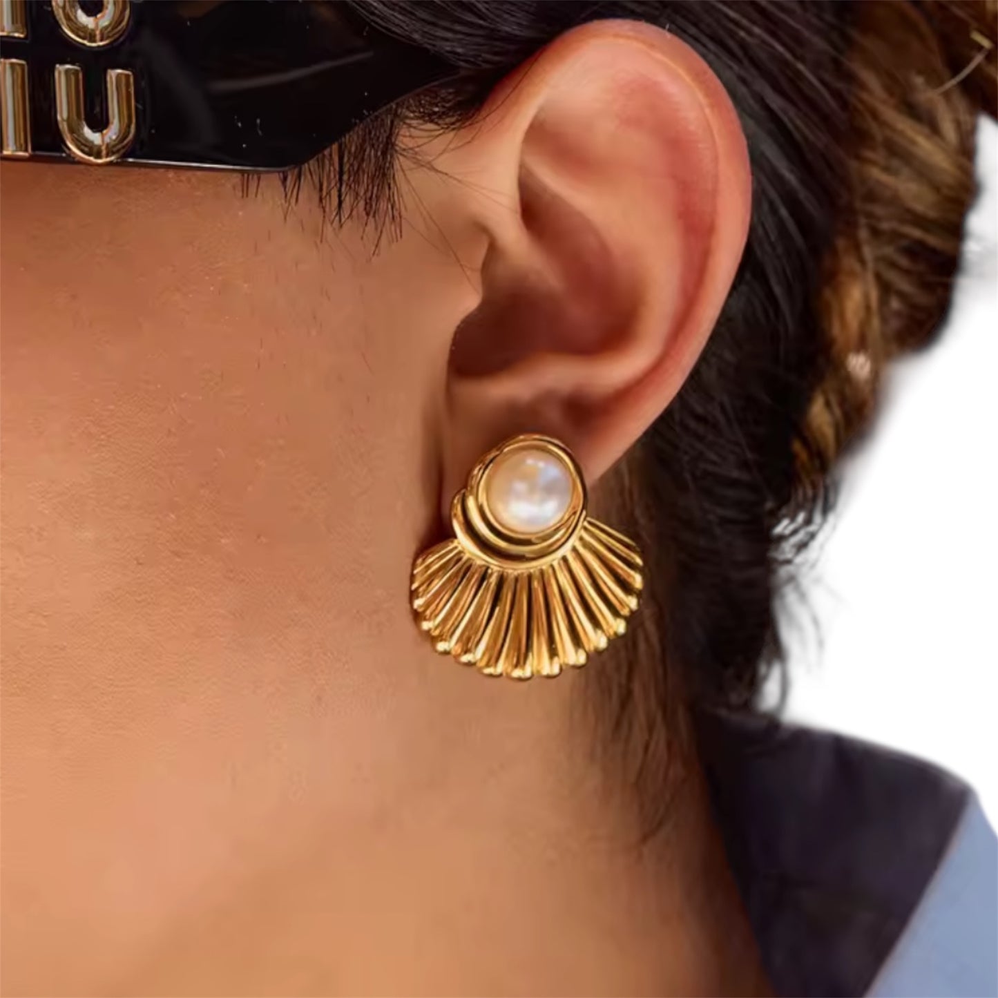 Scalloped Pearl Stud Earrings