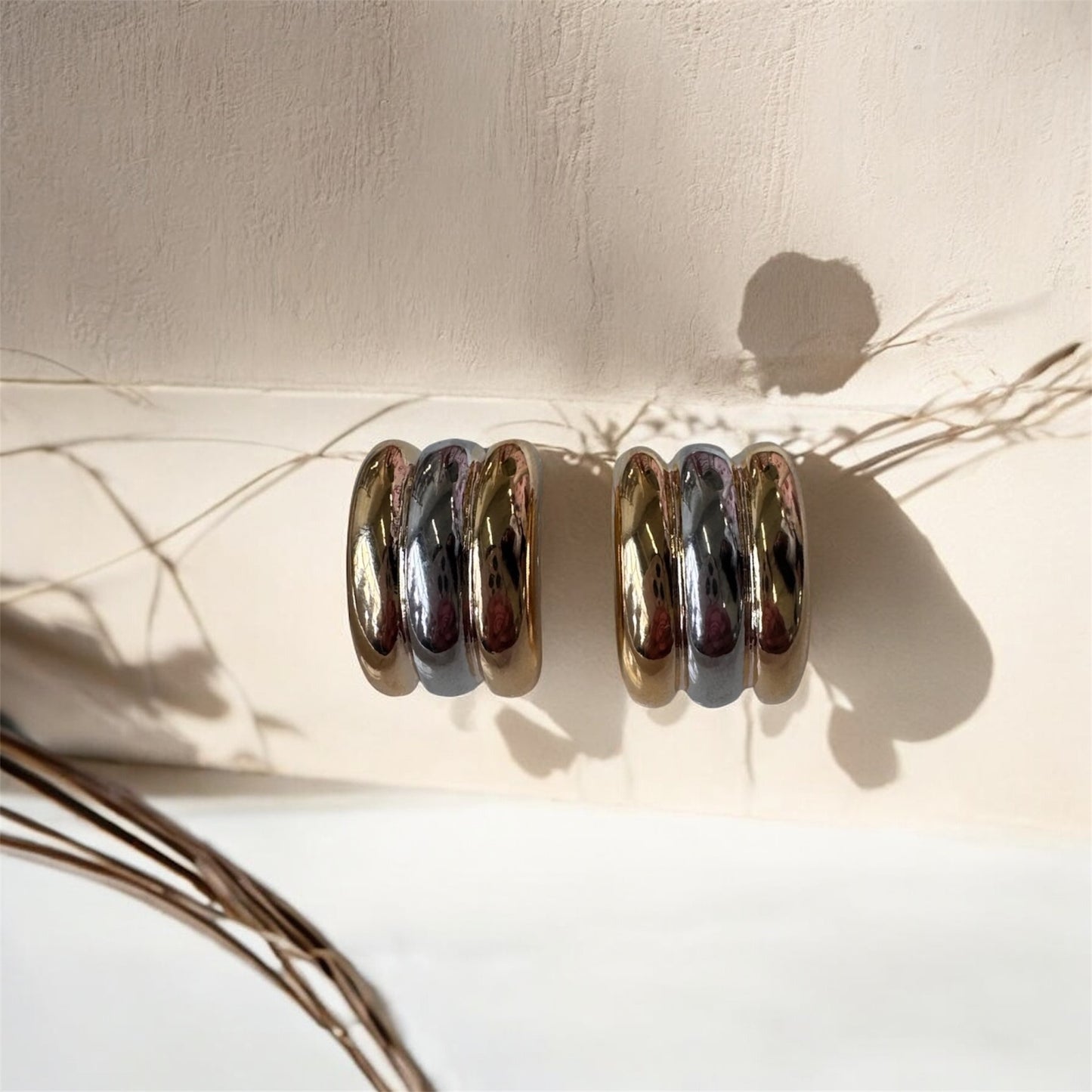 Puffed Lines Earrings