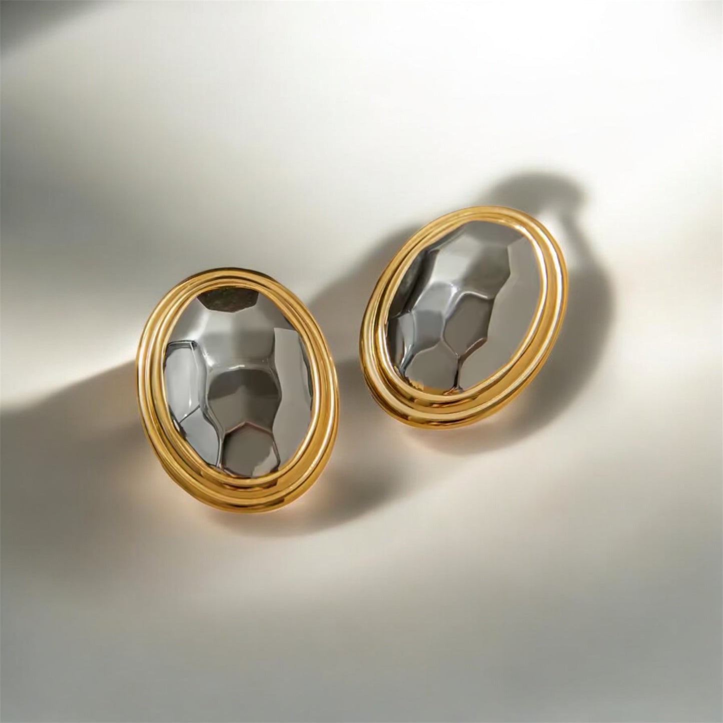 Luxury Oval Stud