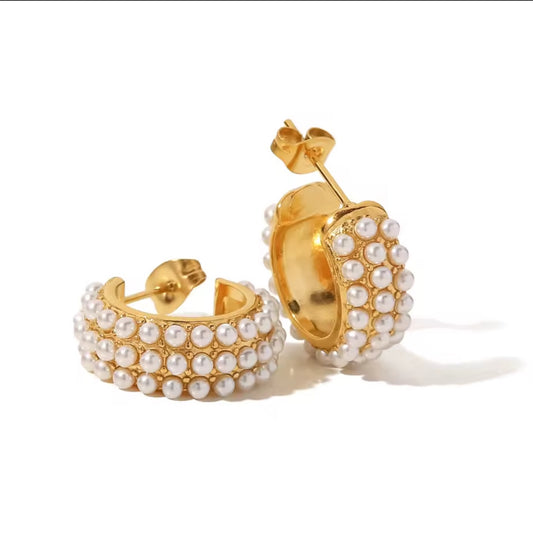 Pearls C Hoop Earrings