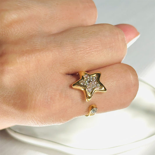 Solitaire Star Ring