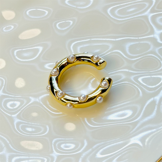 Crater Pearl Earcuff