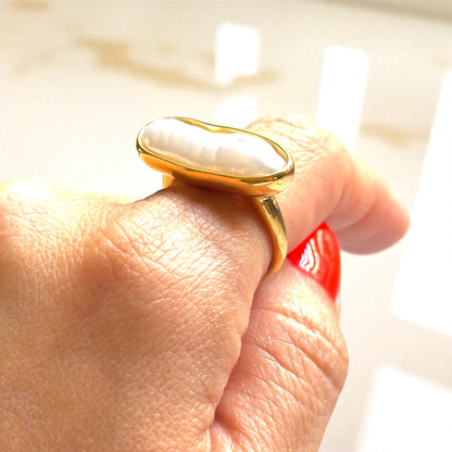 Long Strip Pearl Ring