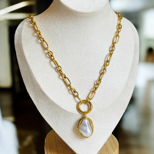 Baroque Pearl Necklace