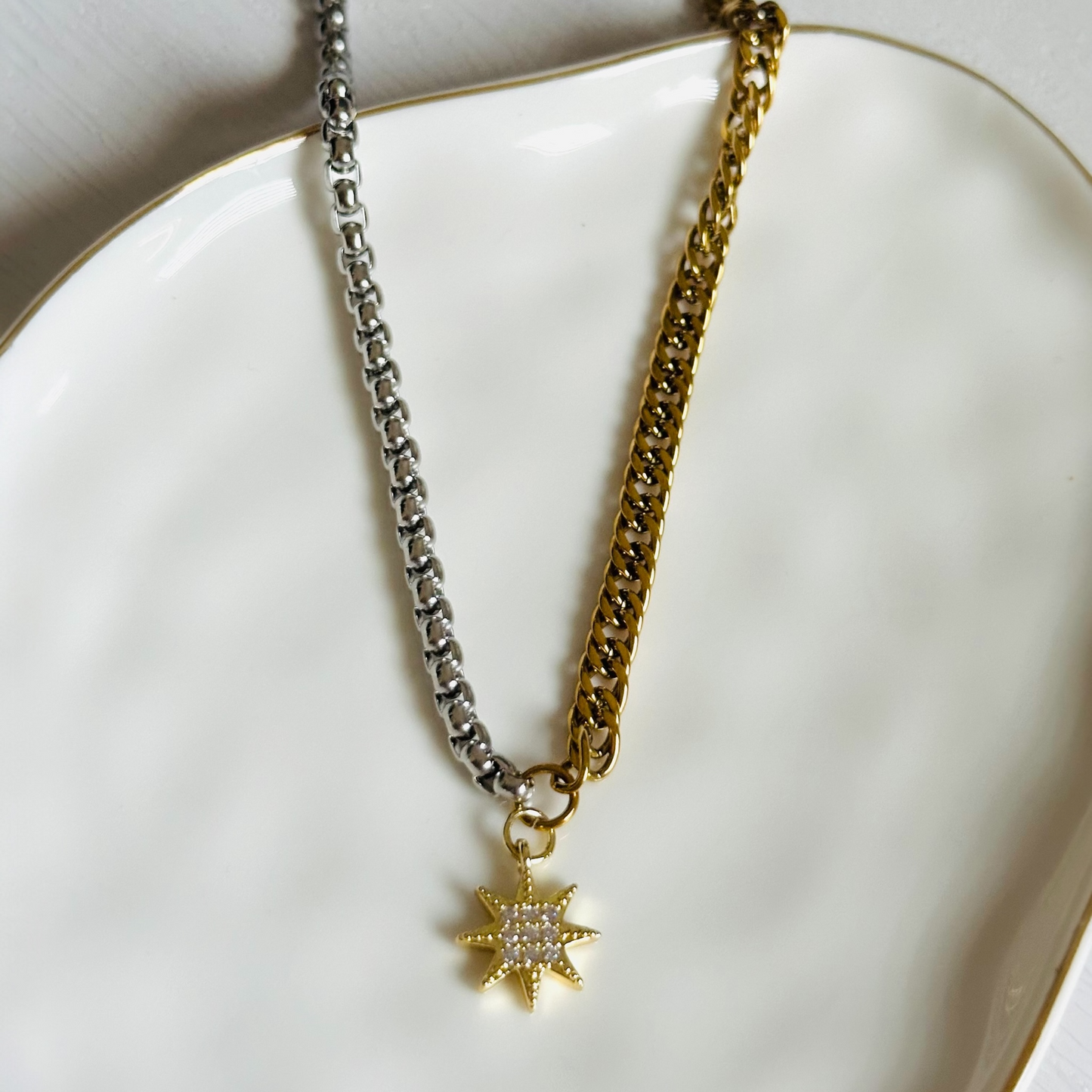 Star Pendant Mixed Chain