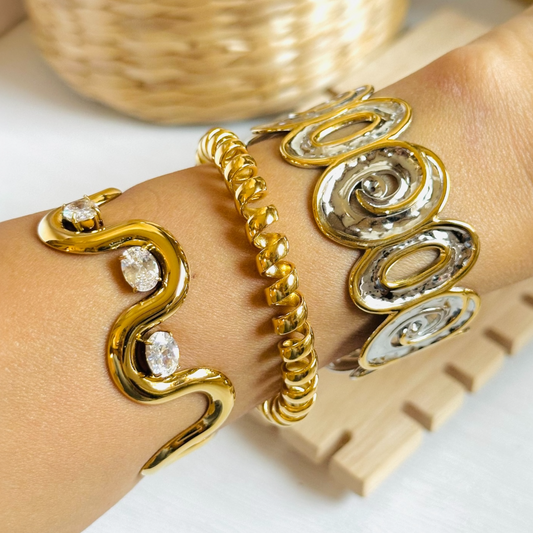 Infinity Twist Zirconia Bangle Bracelet