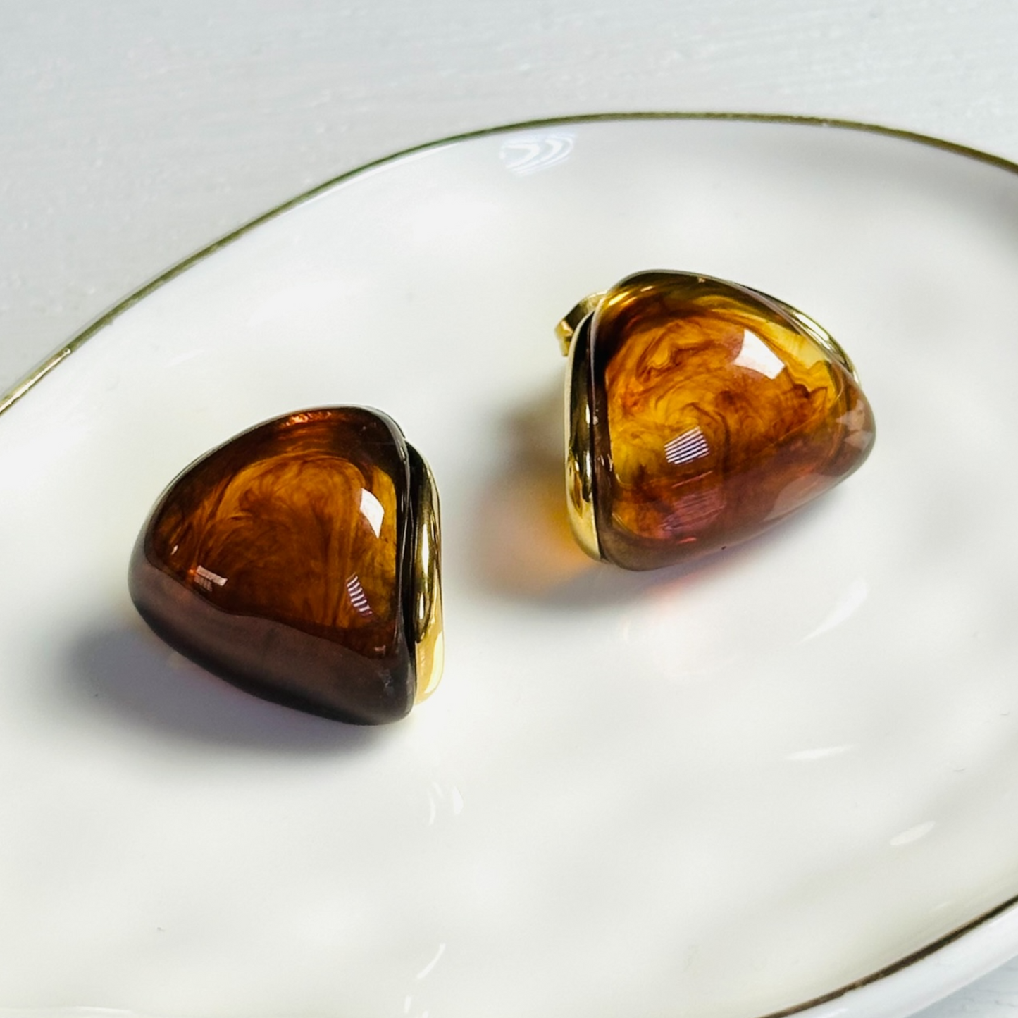 Triangle Ambar Earrings