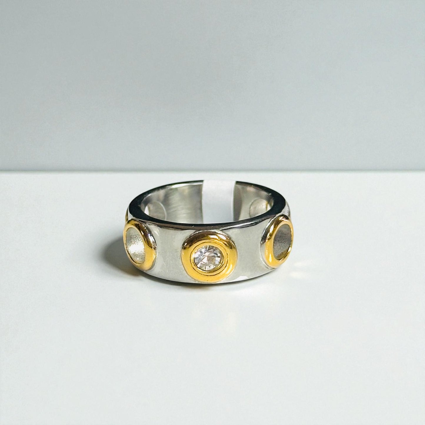 Circle Band Ring