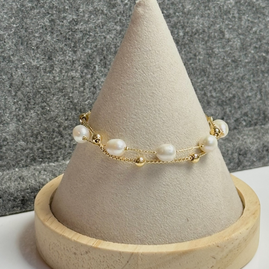 Pearl and Chain Dainty Bracelet