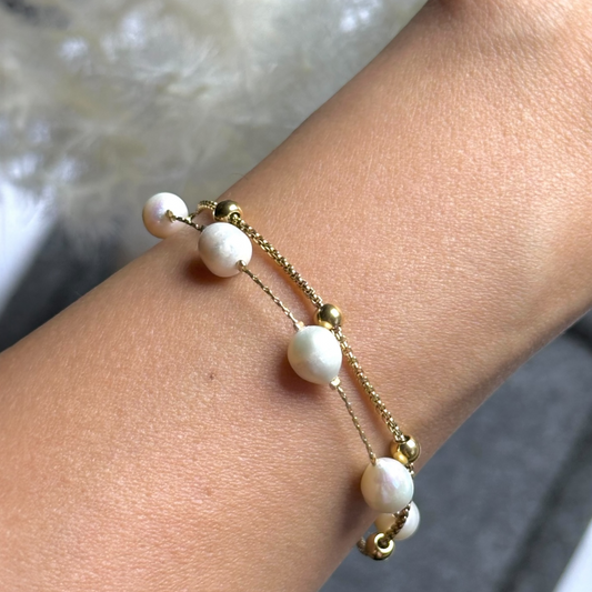 Pearl and Chain Dainty Bracelet